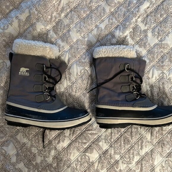 Sorel Shoes - Sorel Winter Carnival Waterproof Boot (Women size 9.5)